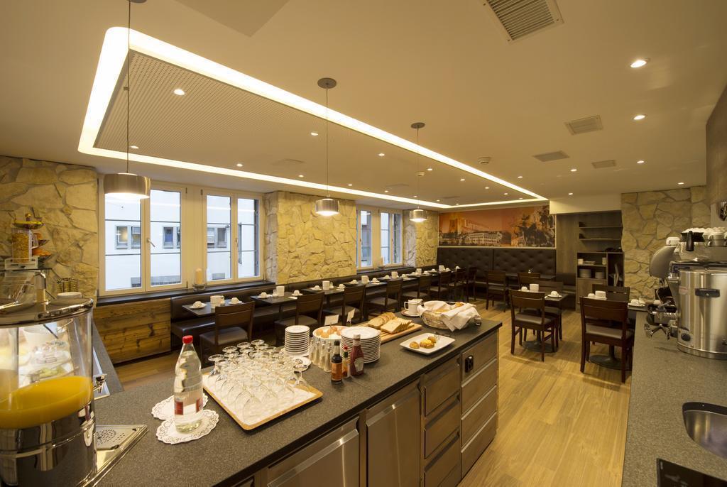 Zdjęcie Alexander 3*