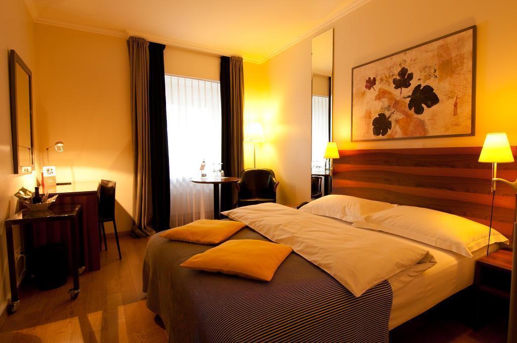 Фотография Central Plaza 4*