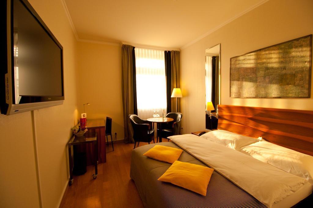 Изображение Central Plaza 4*