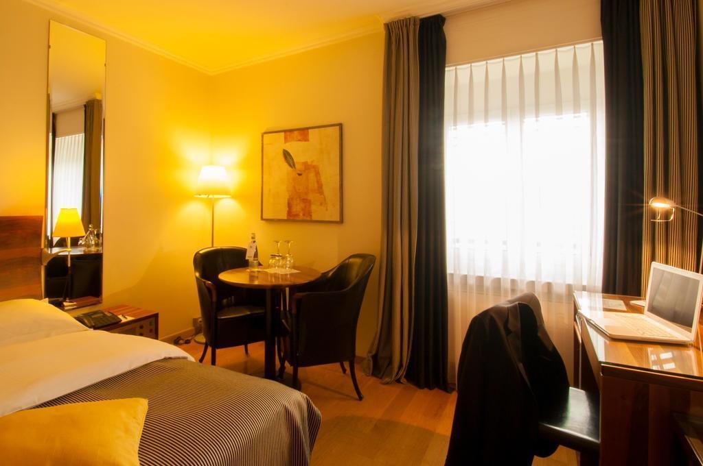 Картинка Central Plaza 4*