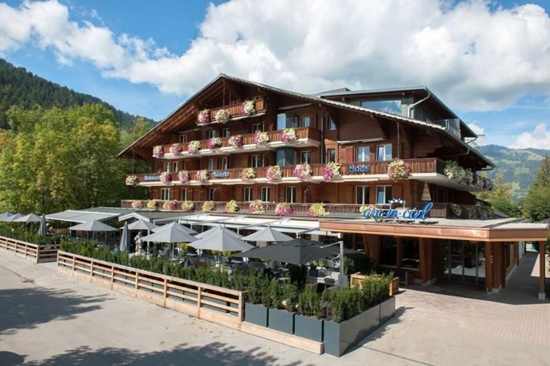 Hotel Arc-En-Ciel 4*