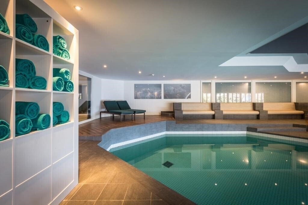 Фотография HUUS Gstaad Hotel 4*