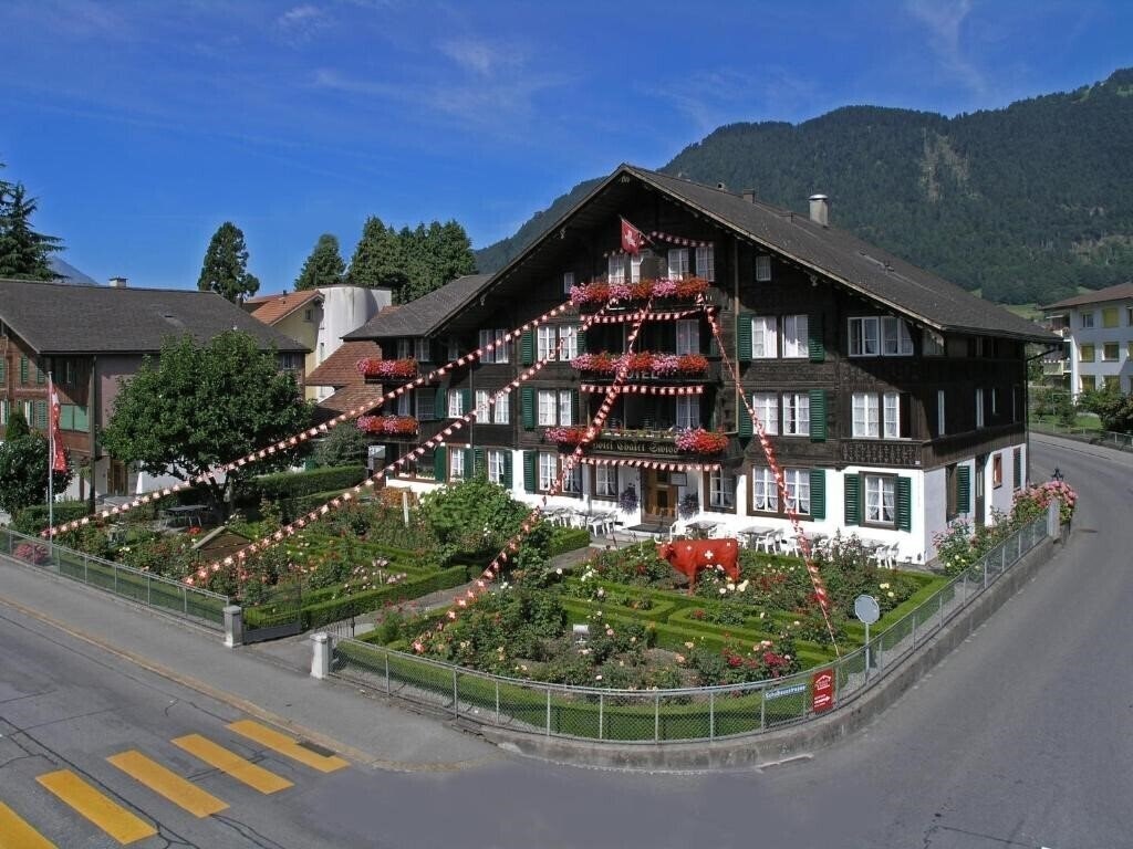 Готель Chalet Swiss 3*