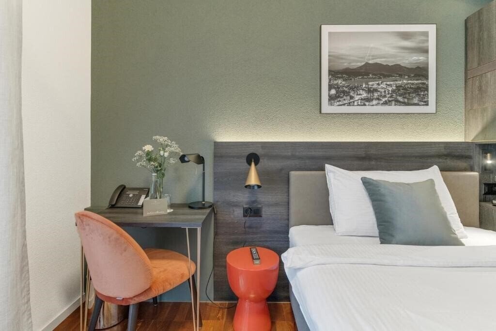 Фото Hotel Waldstatterhof Luzern Bahnhof (ex. Waldstatterhof Swiss Quality Hotel) 3*