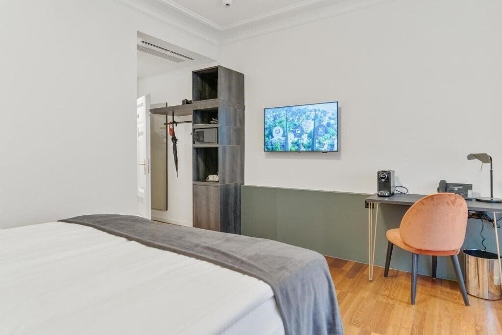 Изображение Hotel Waldstatterhof Luzern Bahnhof (ex. Waldstatterhof Swiss Quality Hotel) 3*