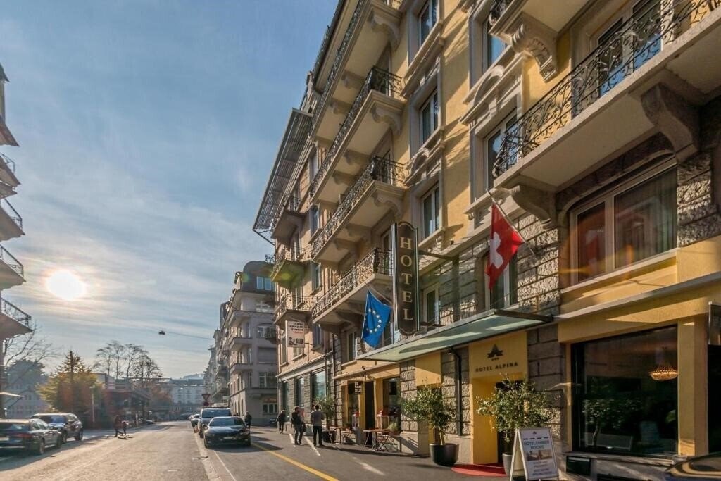 Zdjęcie Hotel Alpina Luzern 3*
