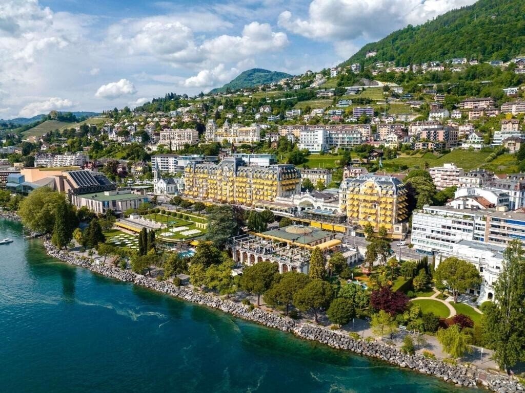 Готель Fairmont Le Montreux Palace 5*