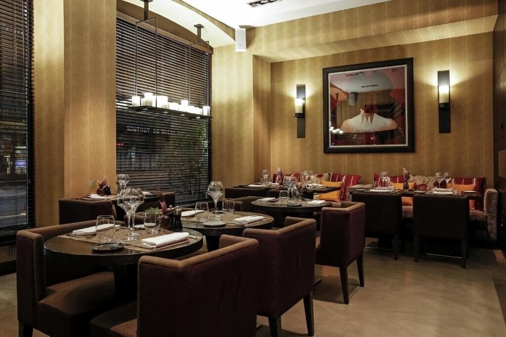 Фотографія Eastwest Hotel 4*