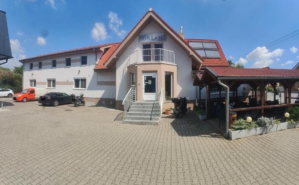 Готель Orlan 2*