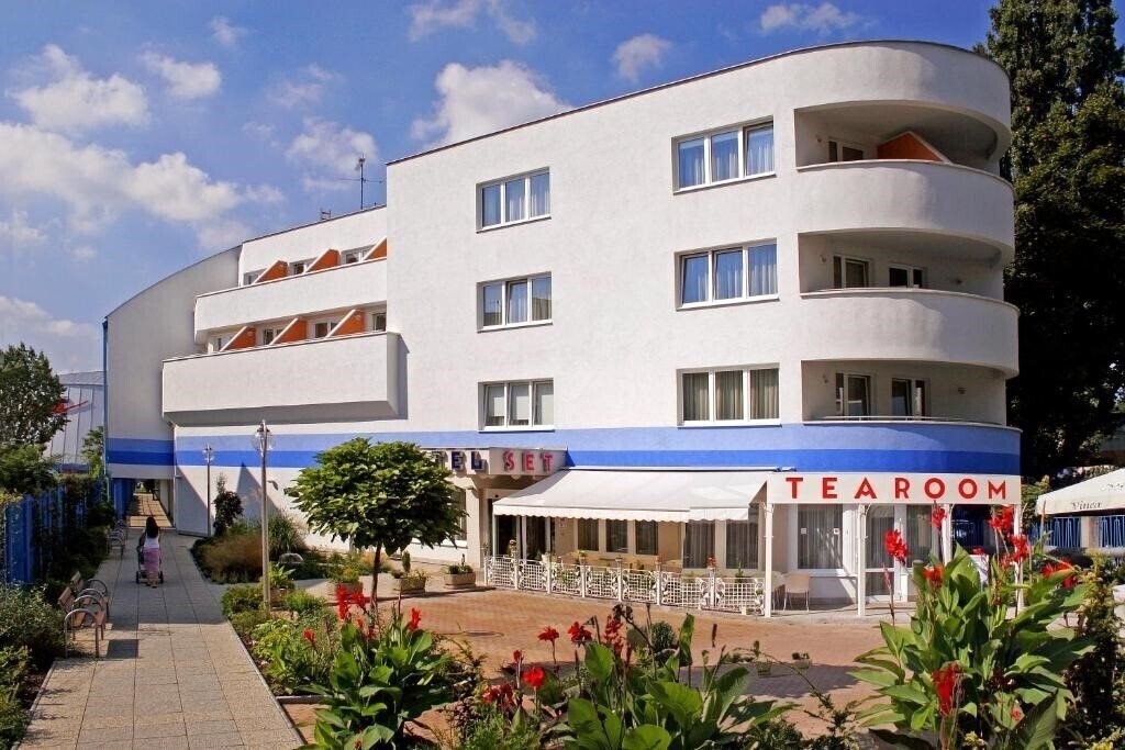 Zdjęcia Hotel Set 4*