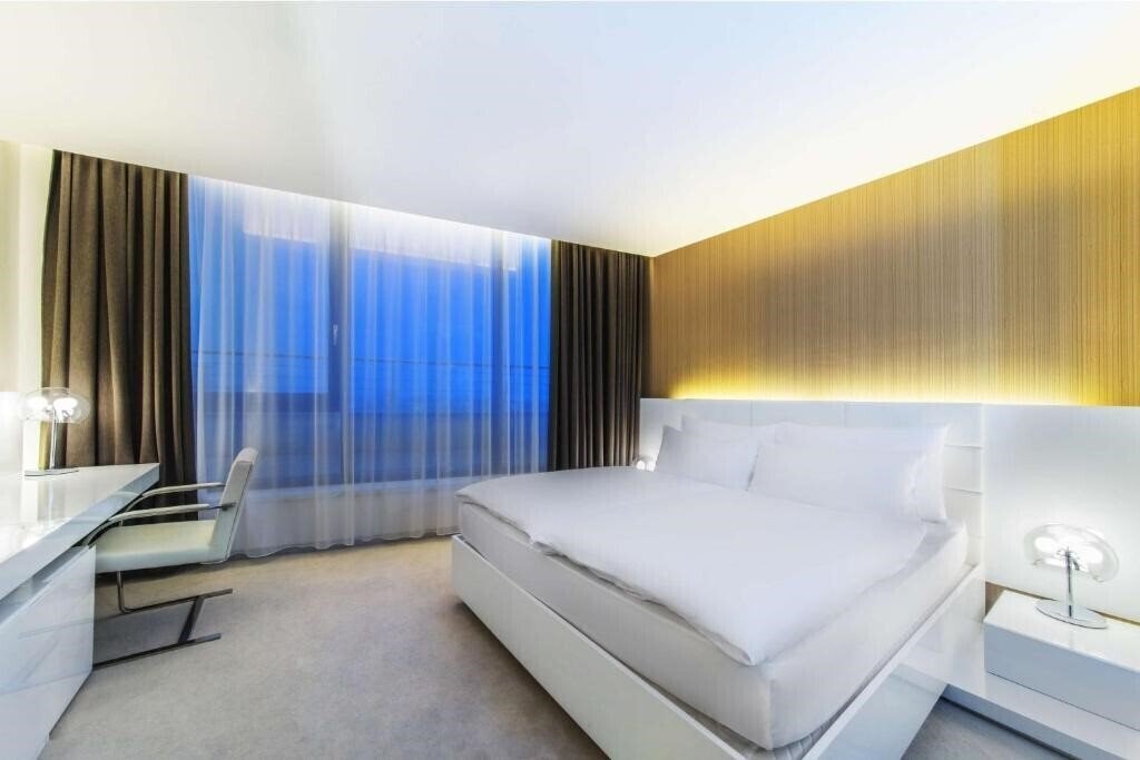 Фотографія Nh Bratislava Gate One 4*