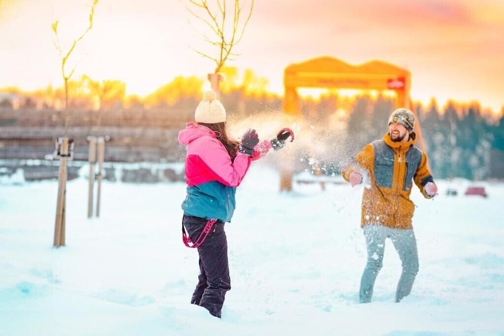 Картинка Maladinovo Resort 3*