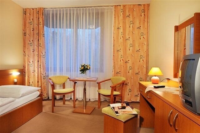 Zdjęcia Hutnik I 3*