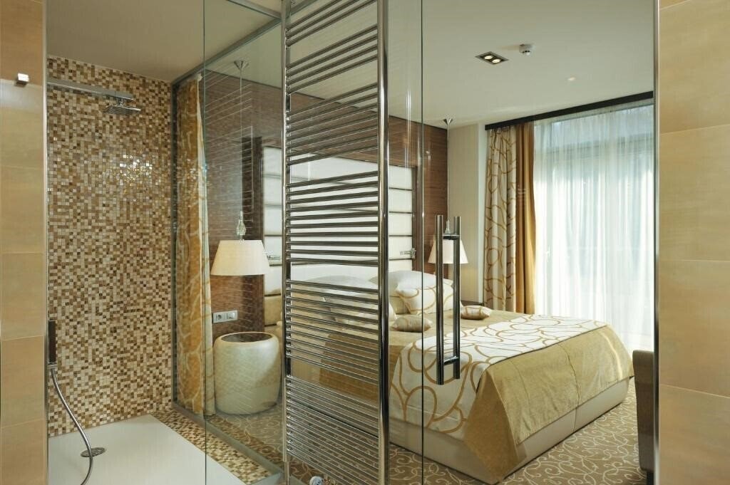 Фотографія Донат 4*