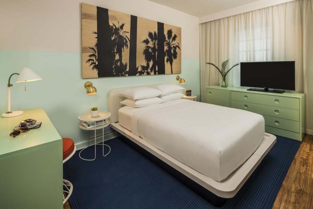 Картинка The Hall 3*