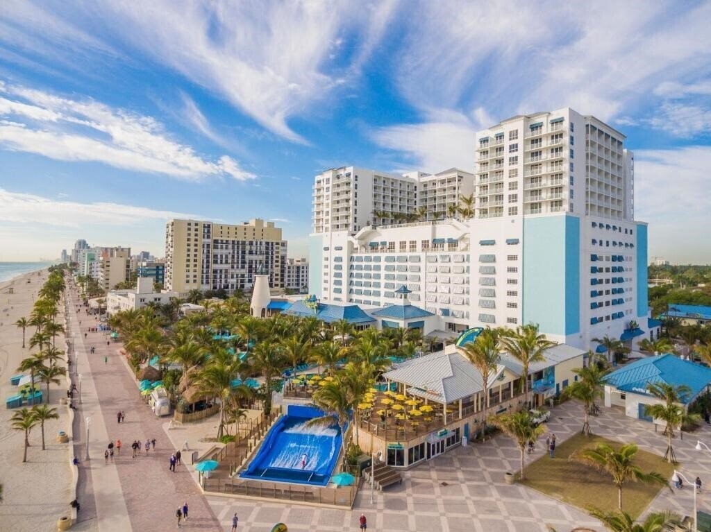 Готель Margaritaville Hollywood Beach Resort 4*