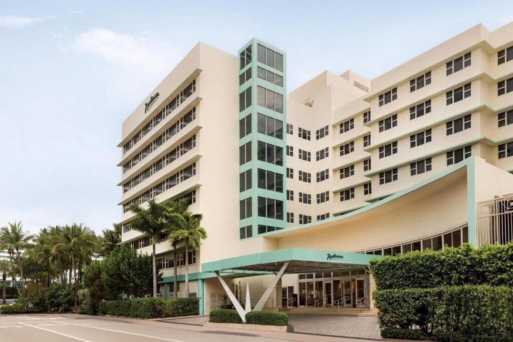Зображення Four Points by Sheraton Miami Beach 3*