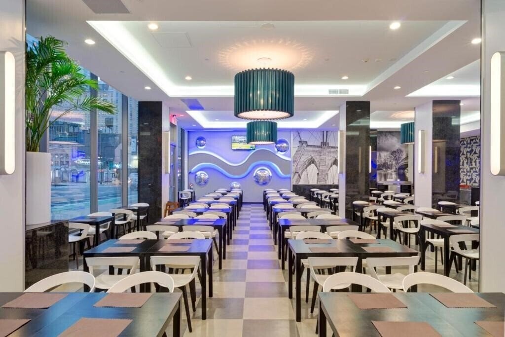 Hotel Riu Plaza New York Times Square 4*