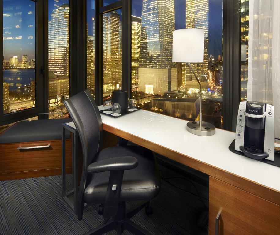 Фото Courtyard By Marriott New York Downtown Manhattan / World Trade Center Area 3*