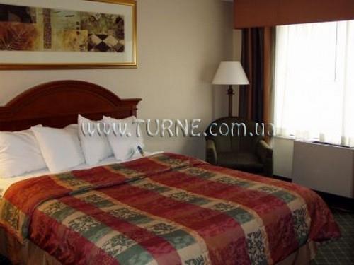 Hotel Holiday Inn Midtown 3*