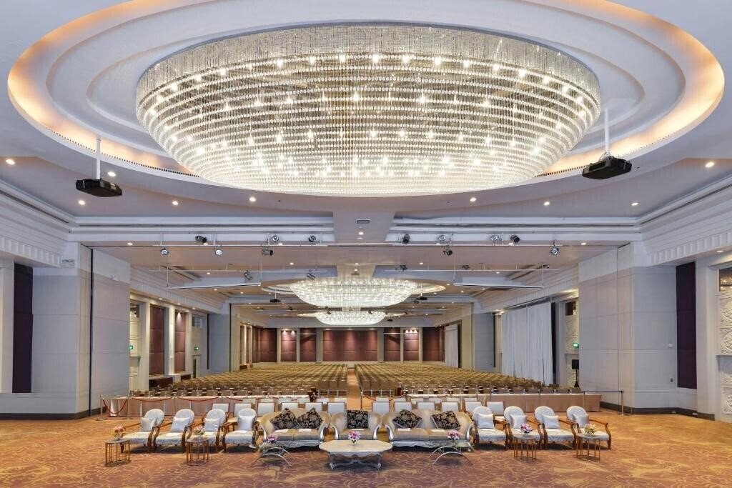 Фотографія Miracle Grand Convention Hotel 4*