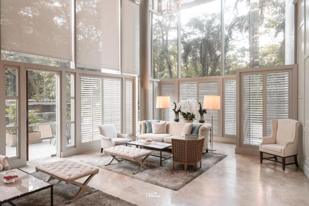 Hotel Oriental Residence Bangkok 5*