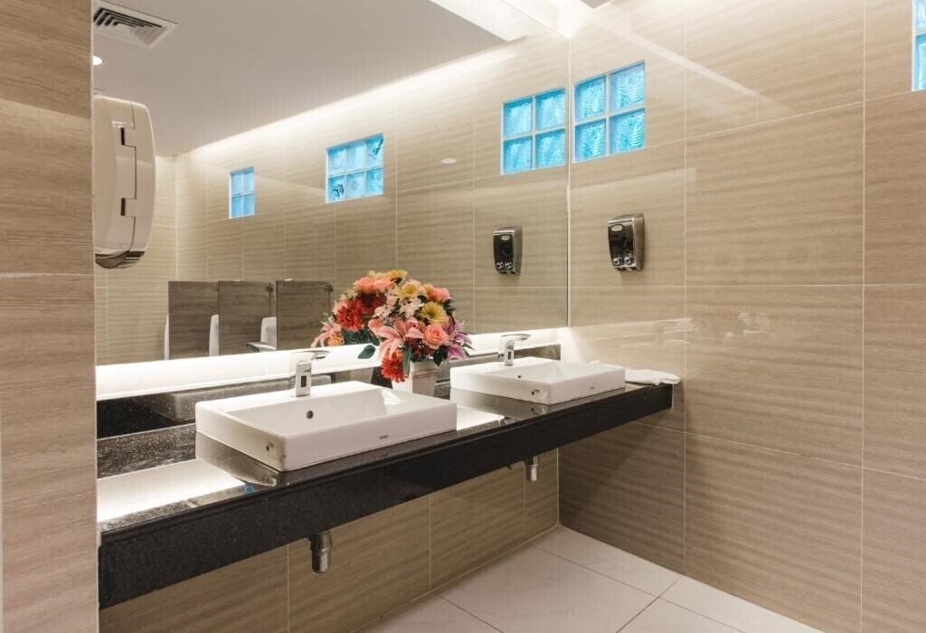 Фотографія Convenient Park Bangkok 3*