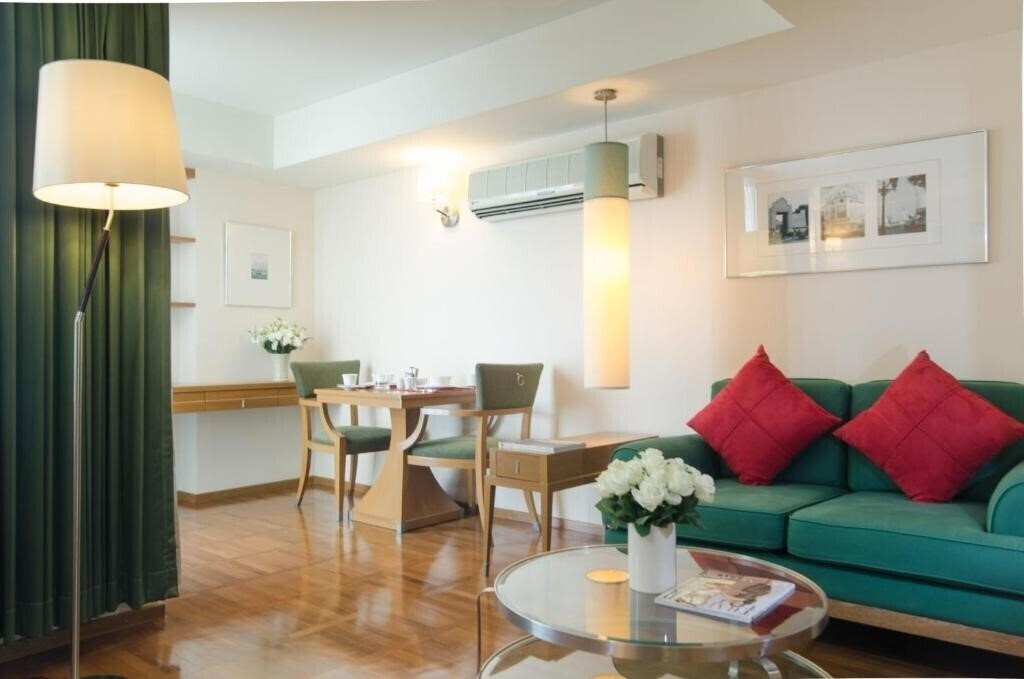 Zdjęcie At Ease Saladaeng 4*