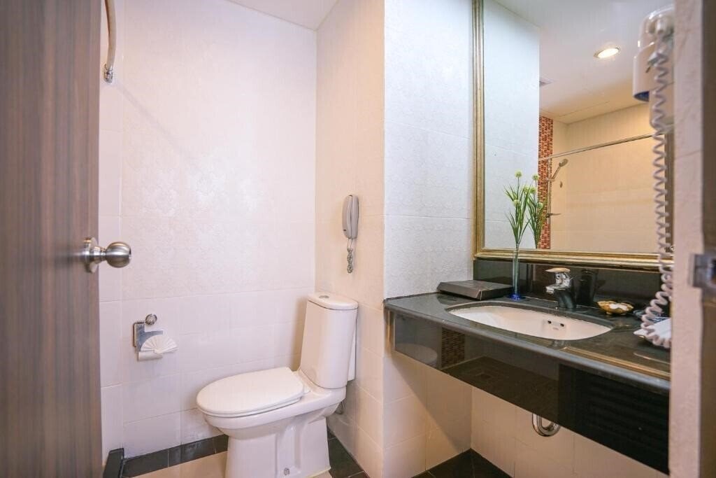 Фото Furama Xclusive Sukhumvit Hotel 3*