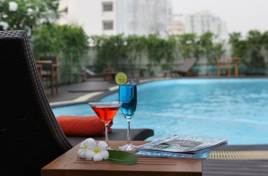 Zdjęcia Lohas Suites Sukhumvit By Superhotel Japan 4*