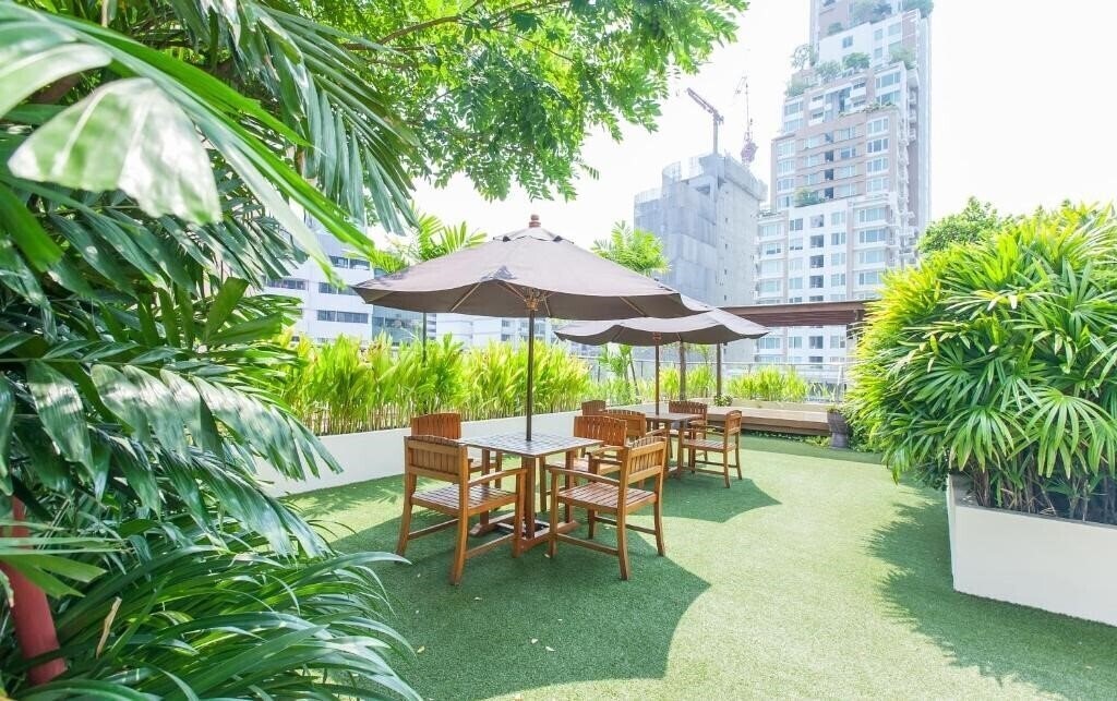 Фотография Oakwood Residence Sukhumvit 24 Bangkok 4*
