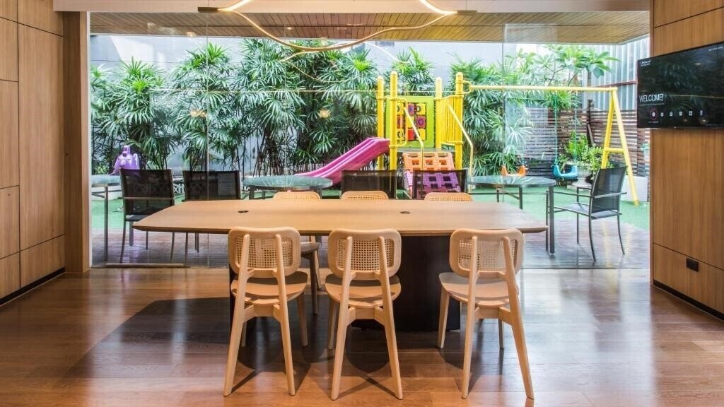 Zdjęcie Oakwood Residence Sukhumvit Thonglor 4*
