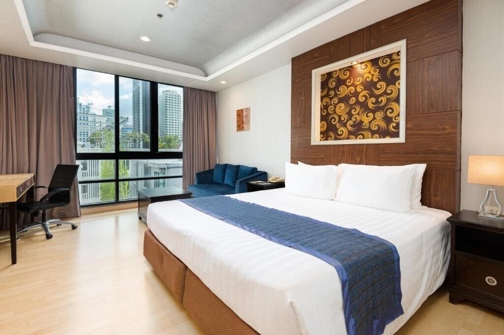 Готель Admiral Premier 4*