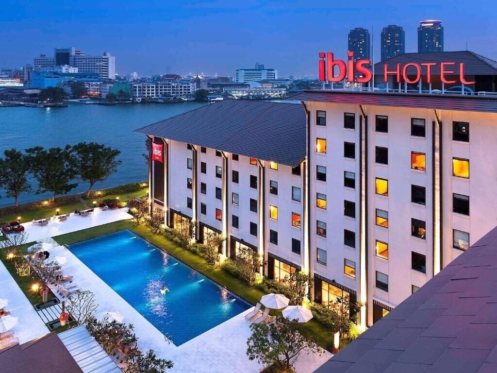 Hotel Ibis Bangkok Riverside 3*
