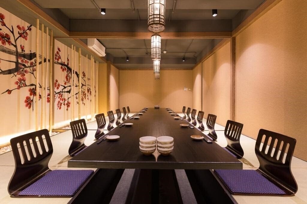 Zdjęcie Bandara Suites Solom 3*