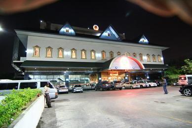 Готель 13 Coins Hotel Ngam Wong Wan 2*