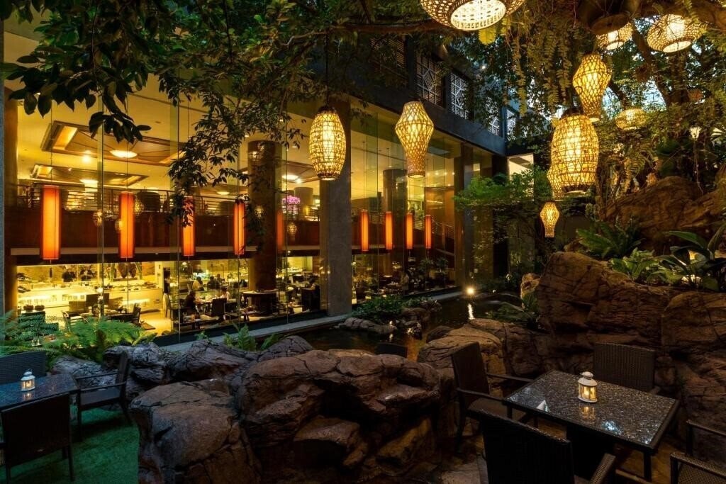 Картинка Banyan Tree 5*