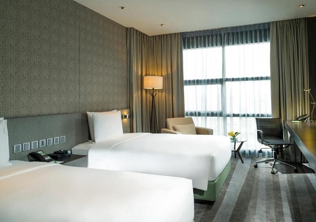 Zdjęcie Holiday Inn Bankok Sukhumvit 4*