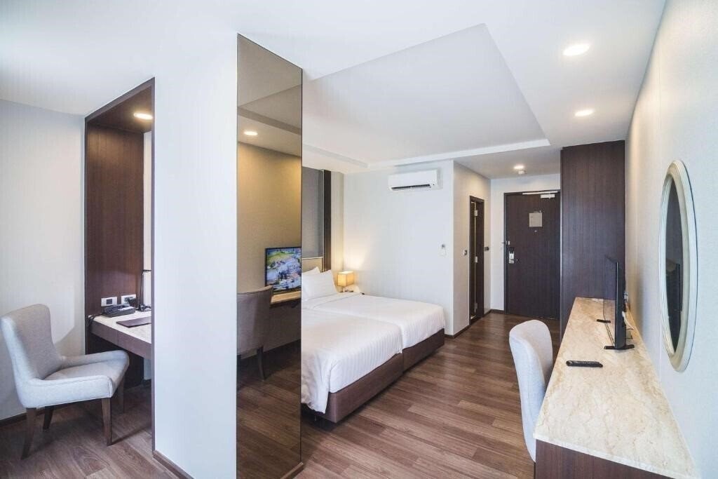 Zdjęcie Surestay Plus Sukhumvit 2 by Best Western 4*