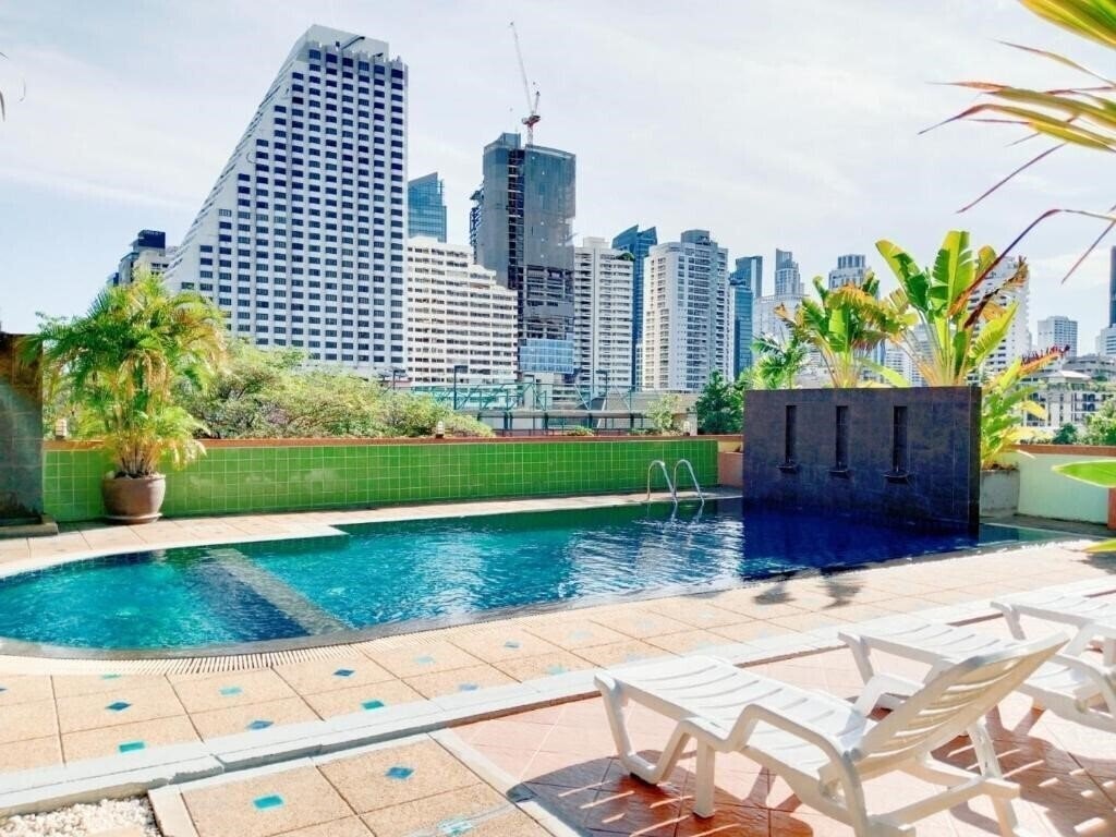 Hotel Woraburi Sukhumvit Hotel & Resort 3*