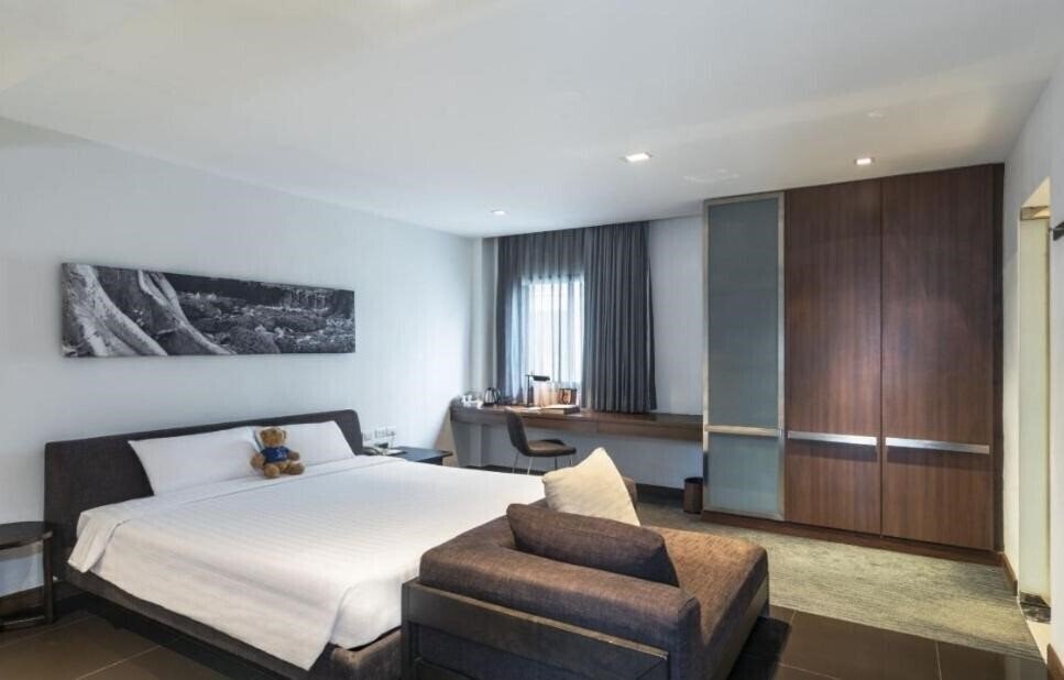 Готель S33 Compact Sukhumvit Hotel 3*