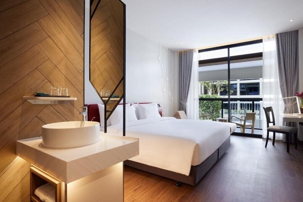 Zdjęcie Centara Life Hotel Bangkok Phra Nakhon 3*