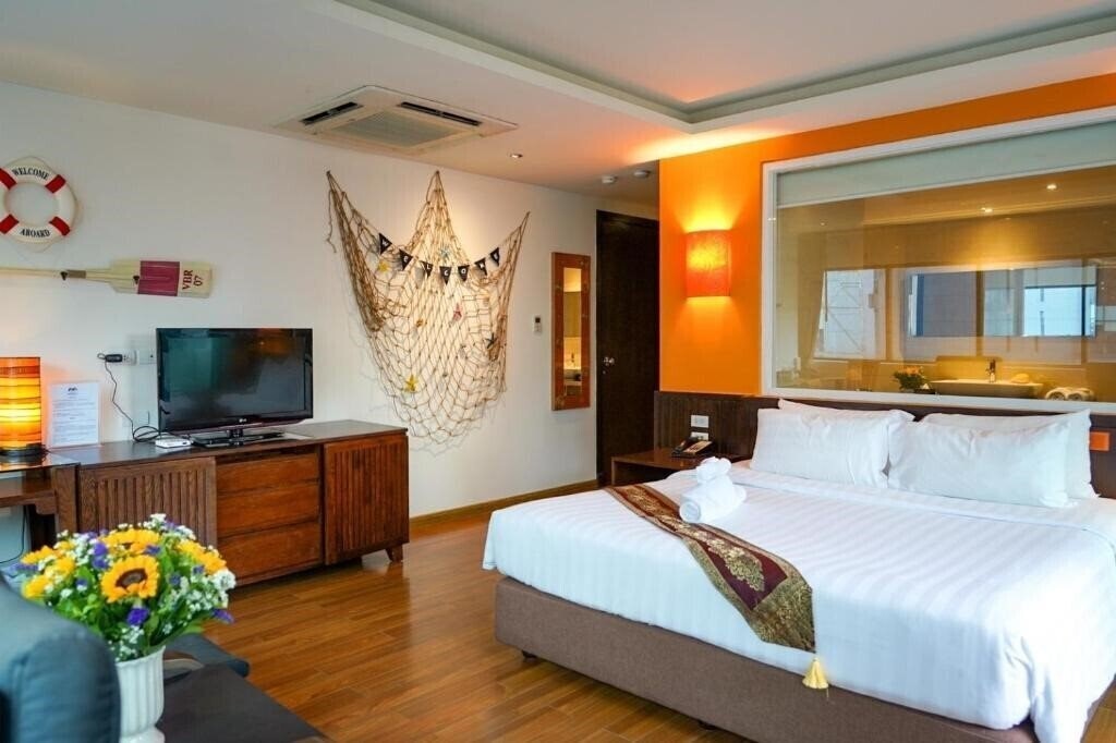 Фотографія Hotel Mermaid Bangkok 4*