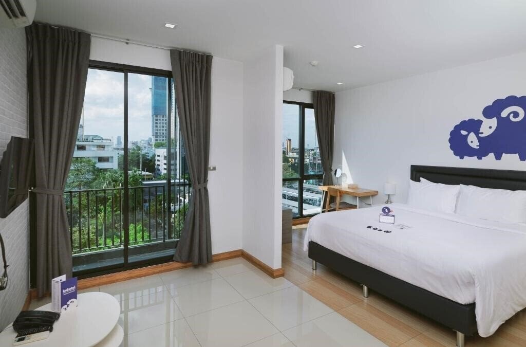 Фото Kokotel Bangkok Sukhumvit 50 4*