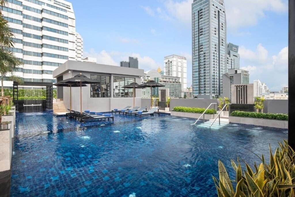 Фото Eleven Hotel Bangkok 4*