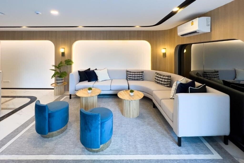 Фотография Wellness Stay & Hotel Sukhumvit 107 4*