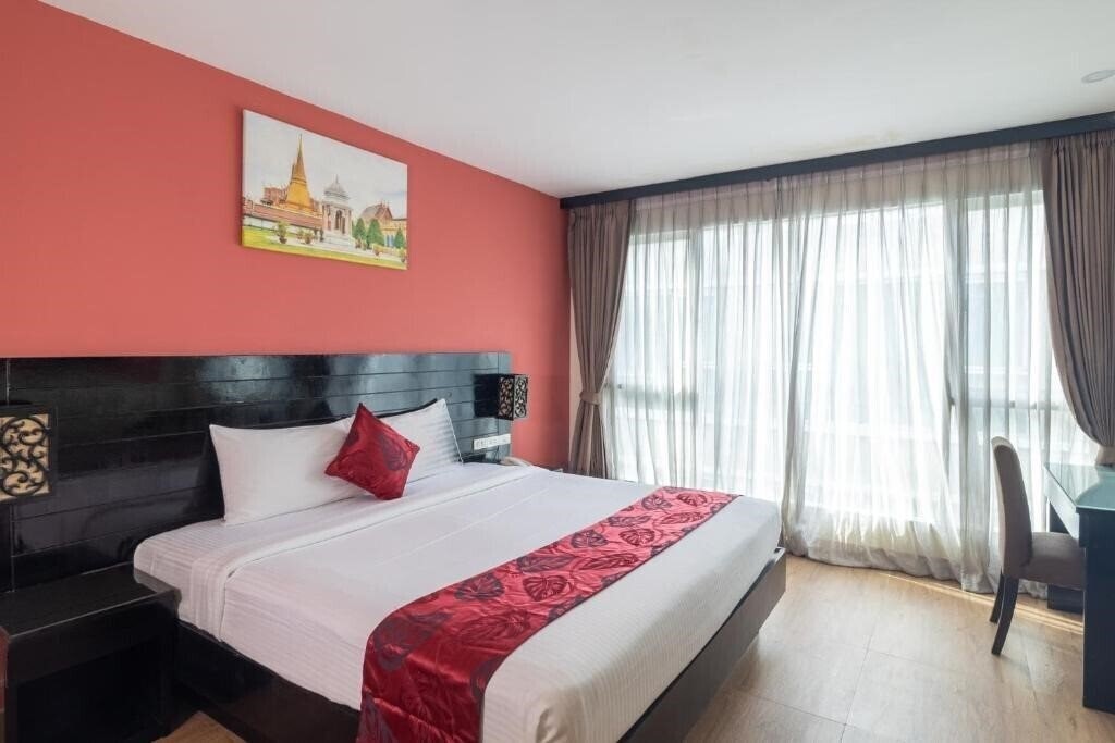 Фотографія Boss Suites Nana Hotel 4*