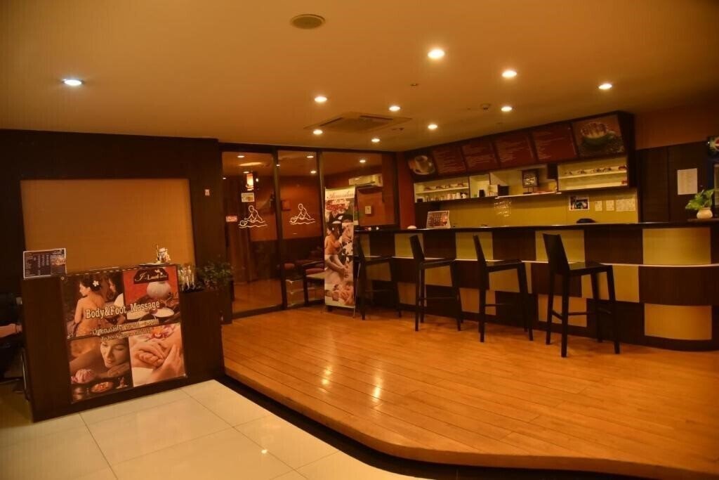 Картинка Boss Suites Nana Hotel 4*