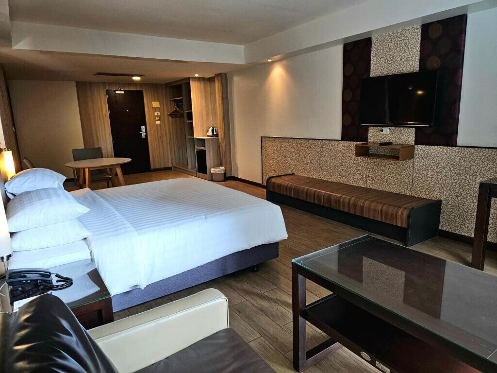 Zdjęcie Dynasty Inn Grande 4*