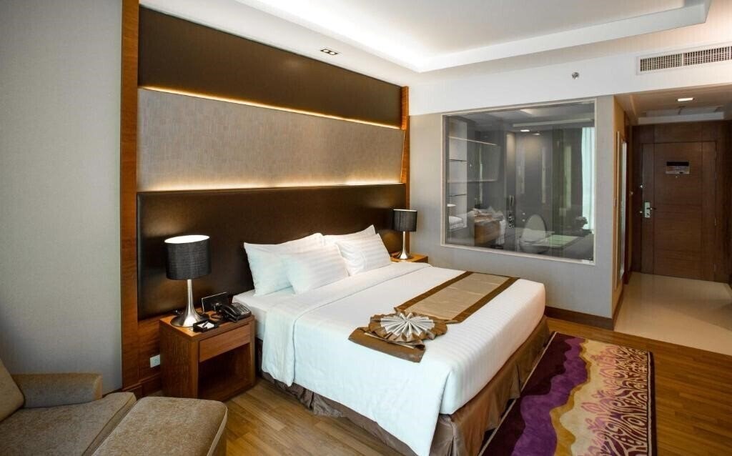 Hotel The Grand Fourwings Convention Hotel Bangkok 5*